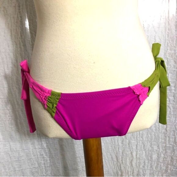 Becca Dark Pink Two Piece Bikini Size Medium - Picture 5 of 8